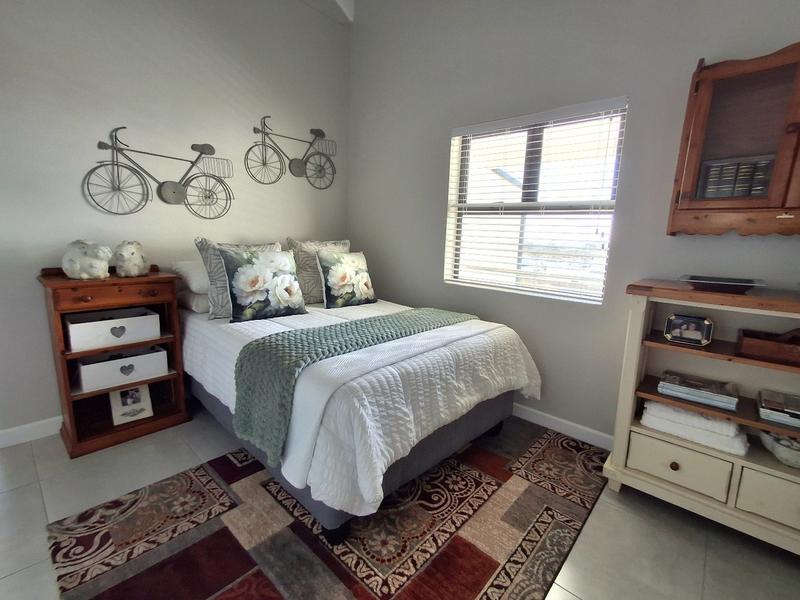 4 Bedroom Property for Sale in Da Gama Bay Western Cape